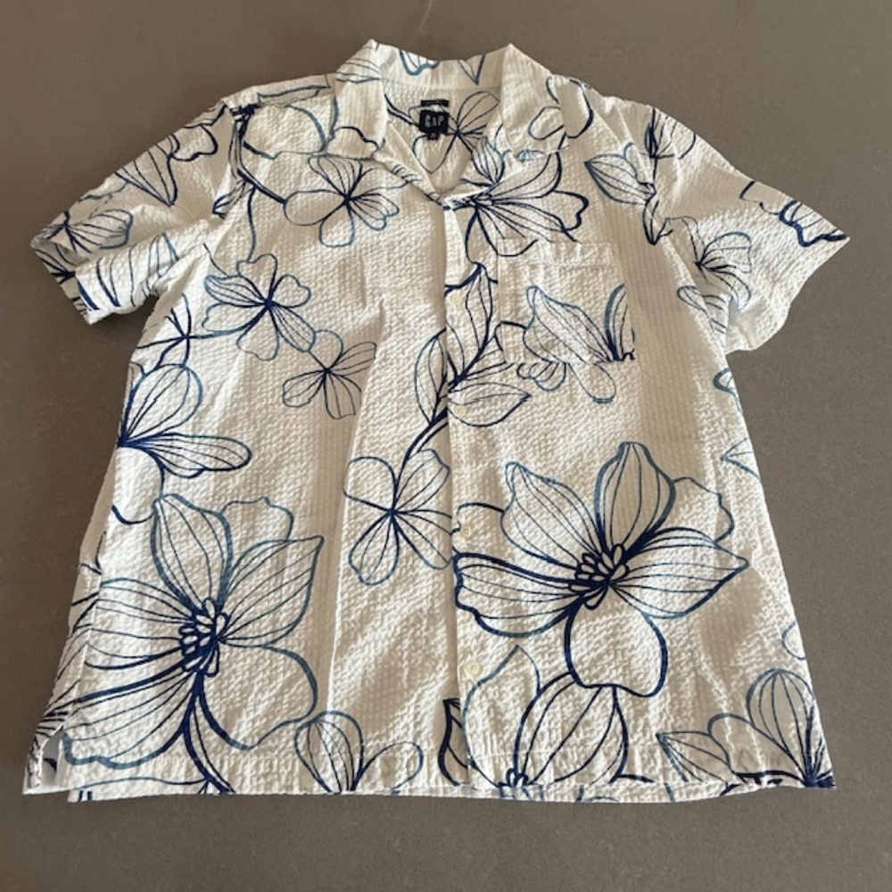 Men's Gap XL Blue & White Flower Seersucker Cotton Button Lightweight Shirt